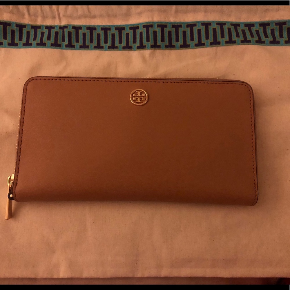 Tory Burch Continental Wallet
